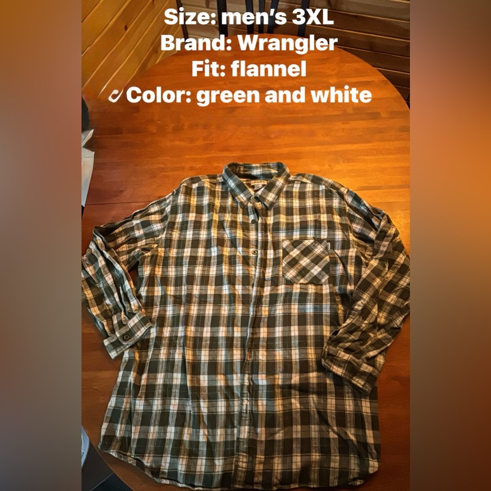 Wrangler Green and White Checkered Men's Shirt